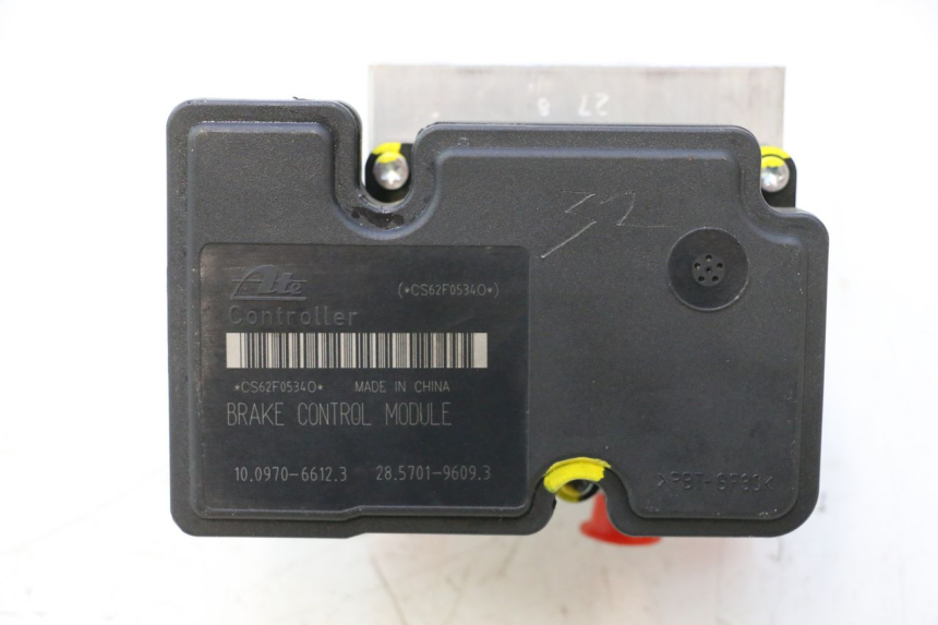 photo de ABS PUMPE PIAGGIO MP3 HPE 530 (2022 - 2026) - Alternative Perspektive