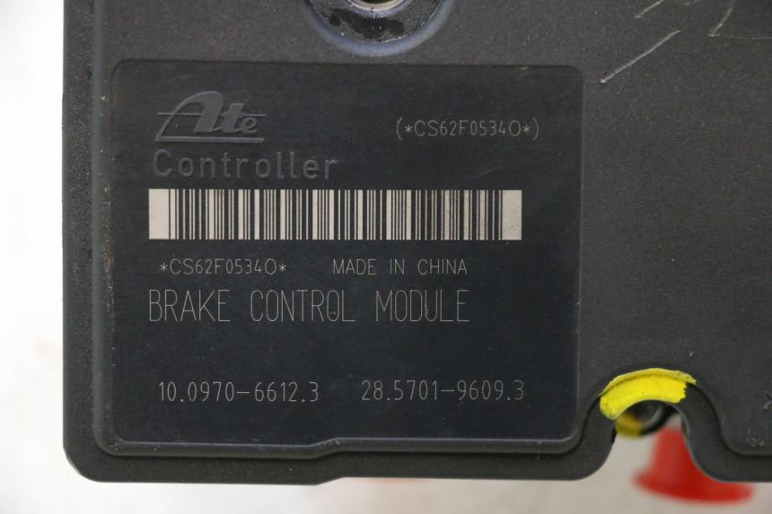 photo de ABS PUMPE PIAGGIO MP3 HPE 530 (2022 - 2026) - Technische Nahaufnahme