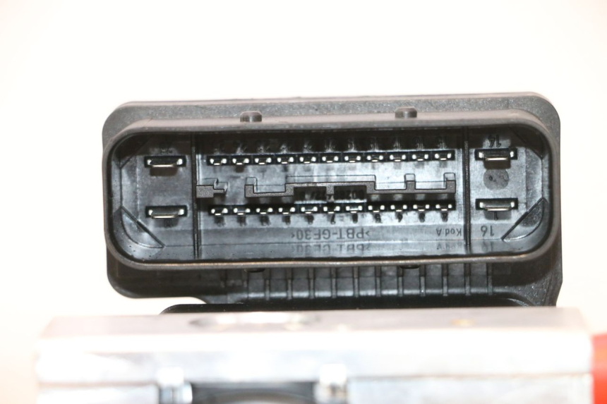 photo de ABS PUMPE PIAGGIO MP3 HPE 530 (2022 - 2026) - Kennzeichnungen und Originalreferenzen