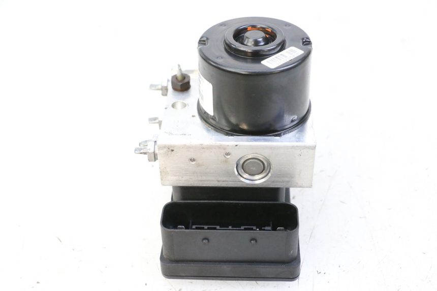 photo de ABS PUMPE PIAGGIO MP3 500 (2014 - 2017) - Hochauflösende Nahaufnahme