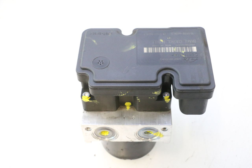 photo de ABS PUMPE PIAGGIO MP3 500 (2016 - 2018) - Technische Nahaufnahme