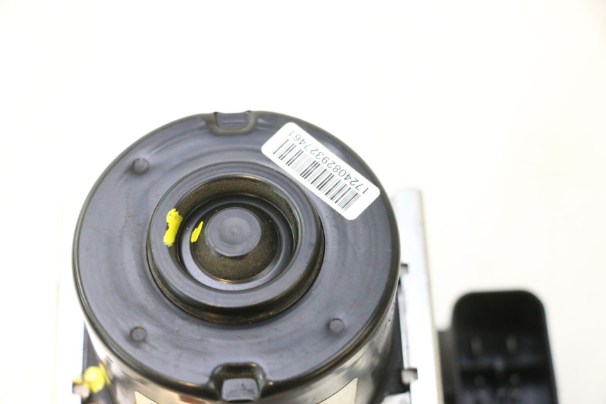 photo de ABS PUMPE PIAGGIO MP3 500 (2016 - 2018) - Oberflächenzustand und Material