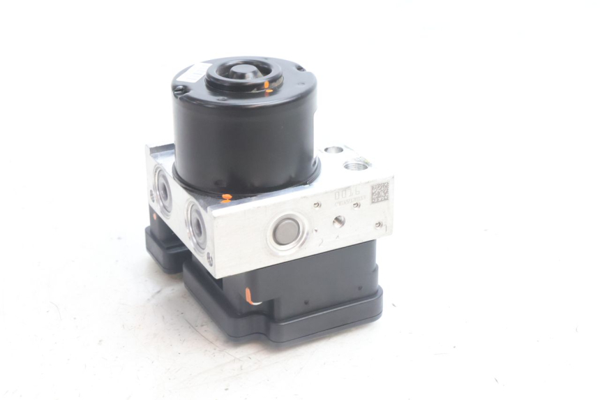 photo de ABS PUMPE PIAGGIO MP3 500 (2016 - 2018) - Details der Befestigungspunkte