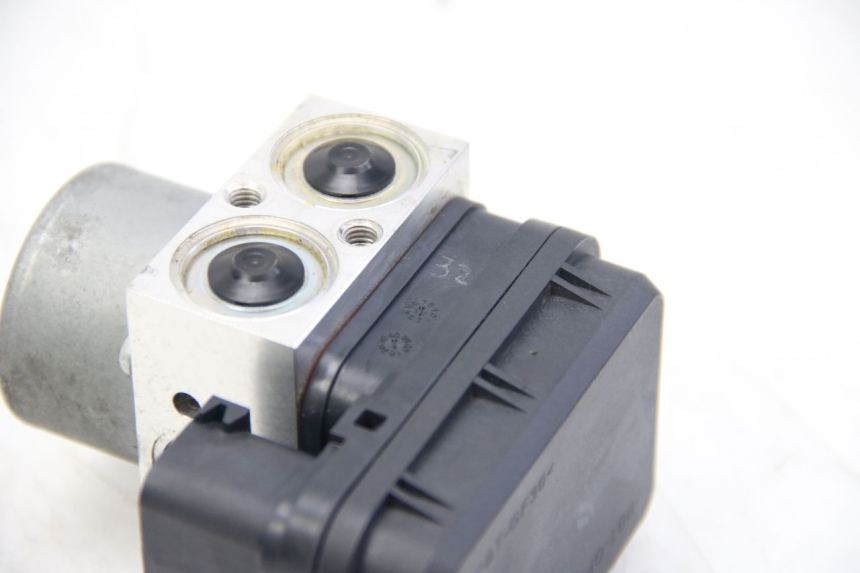 photo de ABS-PUMPE YAMAHA MT ABS 125 (2014 - 2018) - Detailansicht des Bauteils