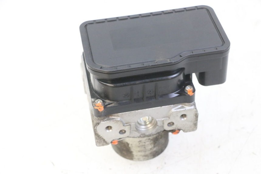 photo de ABS PUMPE HONDA NTV DEAUVILLE ABS 700 (2007 - 2016) - Technische Nahaufnahme