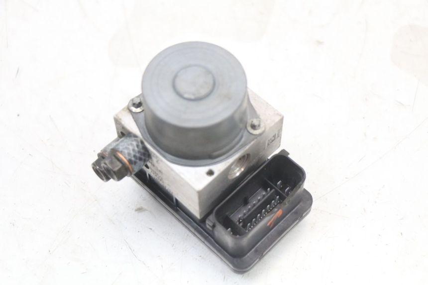 photo de ABS PUMPE PEUGEOT BELVILLE 125 (2017 - 2021) - Zoom auf Gebrauchszustand