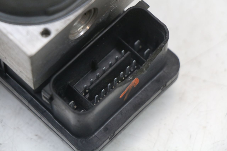 photo de ABS PUMPE PEUGEOT BELVILLE 125 (2017 - 2021) - Alternative Perspektive