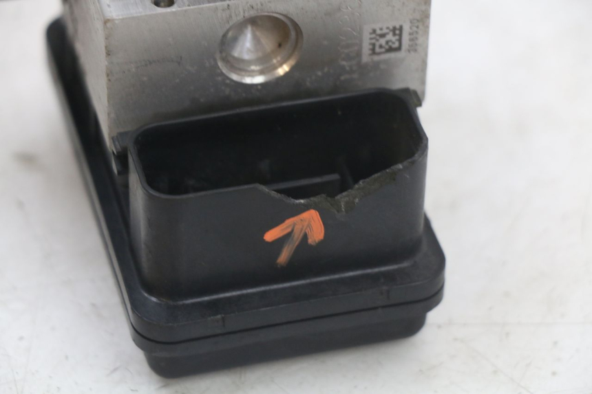 photo de ABS PUMPE PEUGEOT BELVILLE 125 (2017 - 2021) - Technische Nahaufnahme