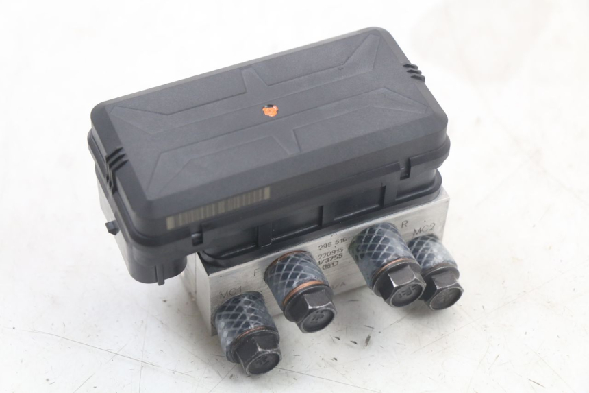 photo de ABS PUMPE ROYAL ENFIELD CONTINENTAL GT 650 (2019 - 2024) - Detailansicht des Bauteils