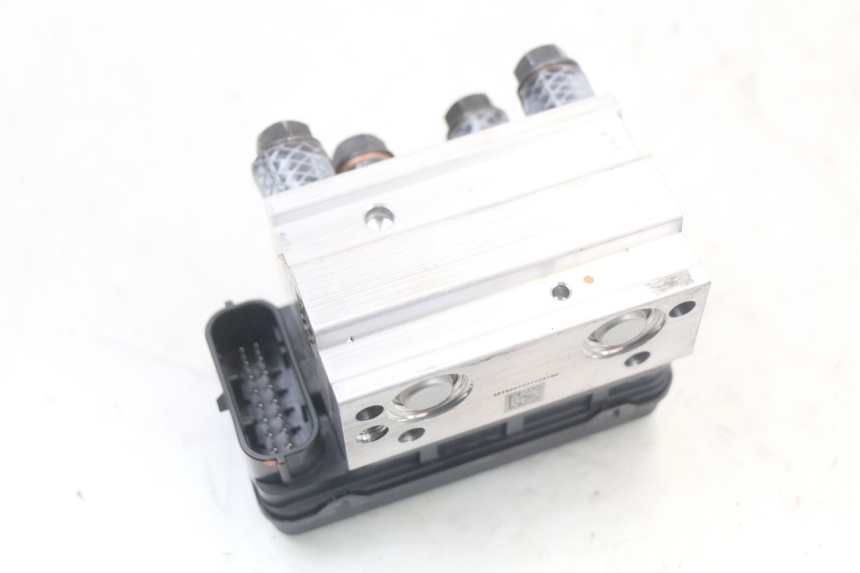 photo de ABS PUMPE ROYAL ENFIELD CONTINENTAL GT 650 (2019 - 2024) - Alternative Perspektive