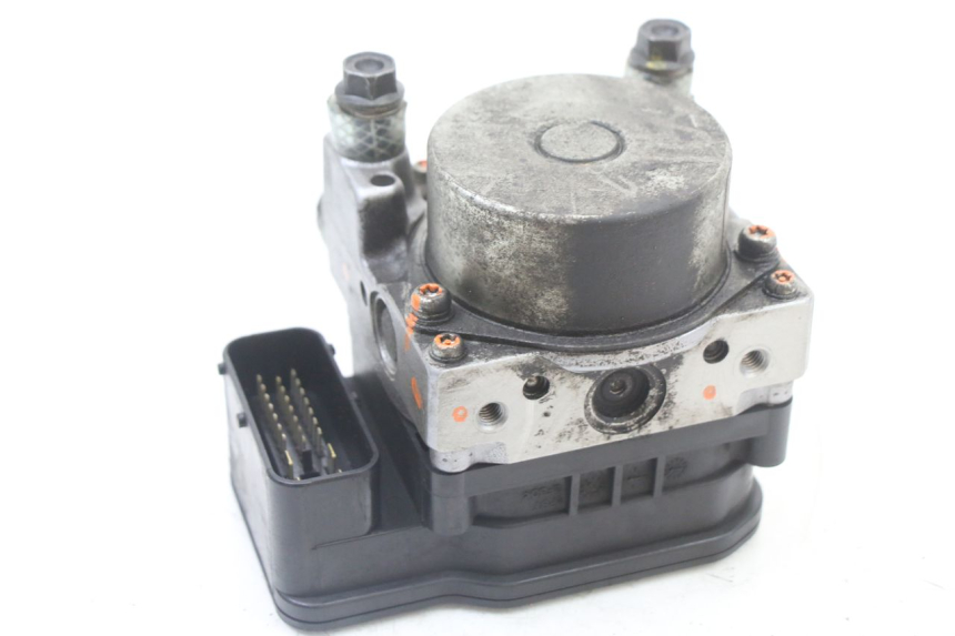 photo de ABS PUMPE PEUGEOT SATELIS 125 (2013 - 2018) - Alternative Perspektive