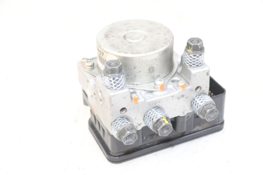 photo de ABS PUMPE PEUGEOT SATELIS 125 (2013 - 2018) - Alternative Perspektive