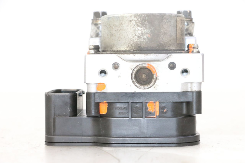 photo de ABS PUMPE PEUGEOT SATELIS 125 (2013 - 2018) - Zoom auf Komponenten