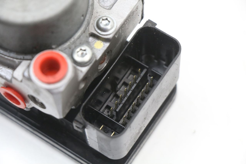 photo de ABS PUMPE HONDA SH ABS 125 (2012 - 2017) - Zoom auf Gebrauchszustand