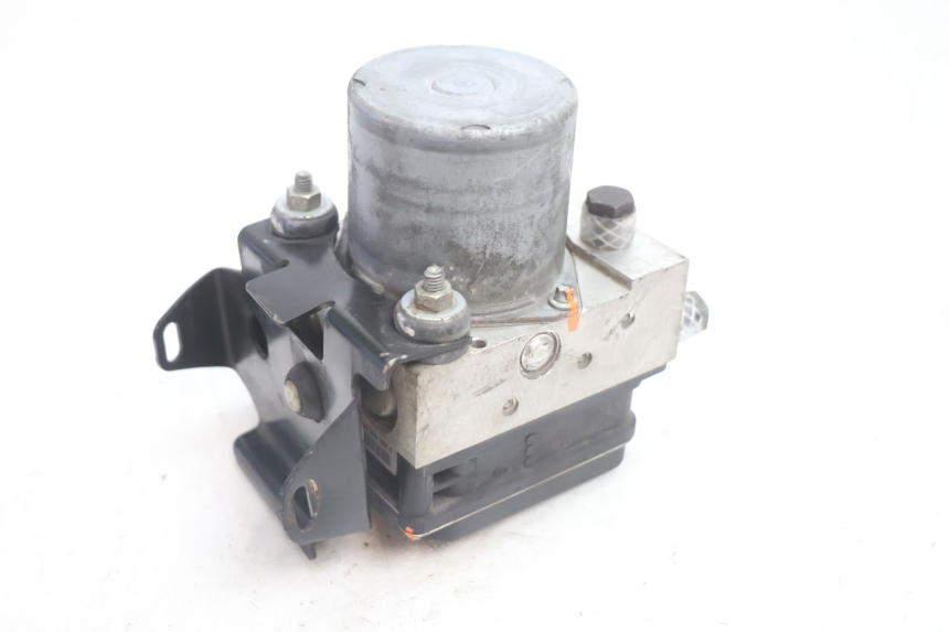 photo de ABS PUMPE CAN-AM SPYDER RS 1000 (2008 - 2012) - Alternative Perspektive