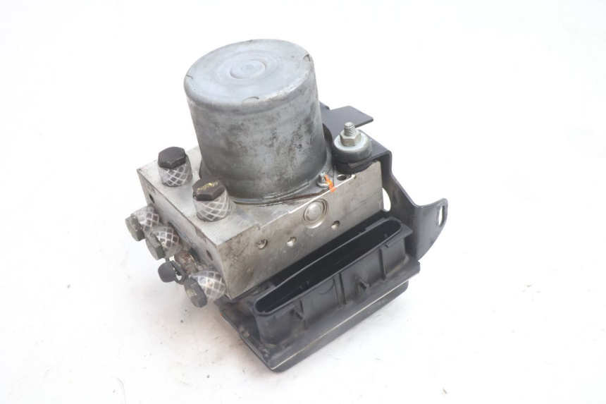photo de ABS PUMPE CAN-AM SPYDER RS 1000 (2008 - 2012) - Technische Nahaufnahme