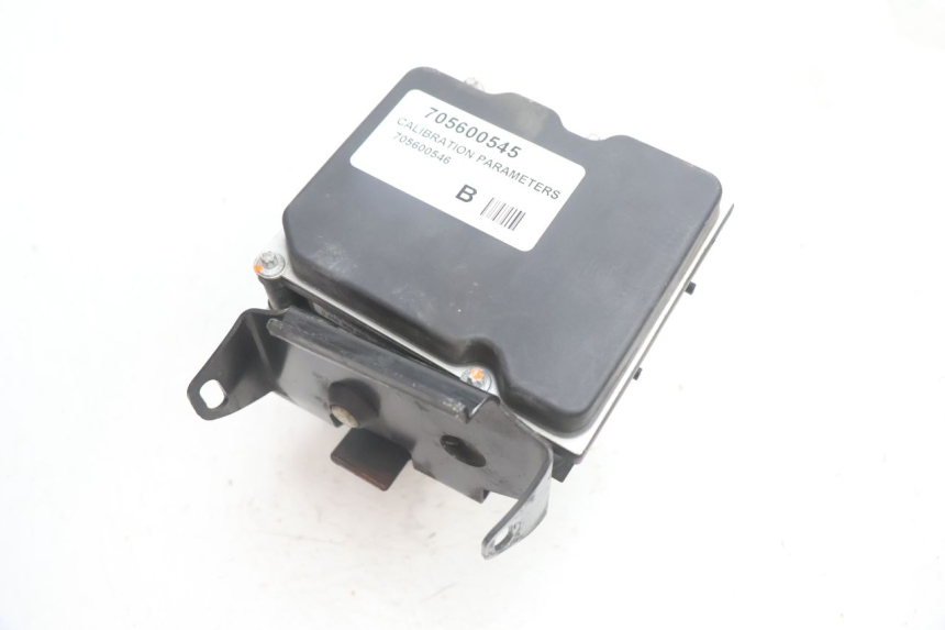 photo de ABS PUMPE CAN-AM SPYDER RS 1000 (2008 - 2012) - Details der Befestigungspunkte