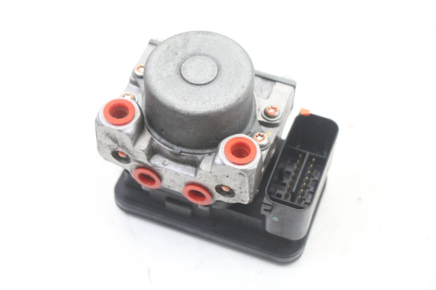 photo de ABS PUMPE SUZUKI BURGMAN 125 (2018 - 2021) - Detailansicht des Bauteils