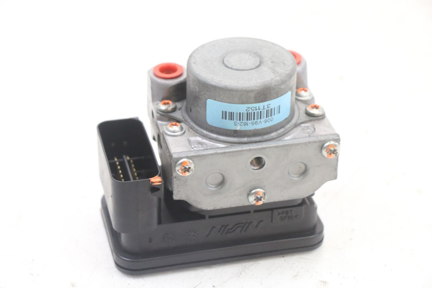 photo de ABS PUMPE SUZUKI BURGMAN 125 (2018 - 2021) - Alternative Perspektive