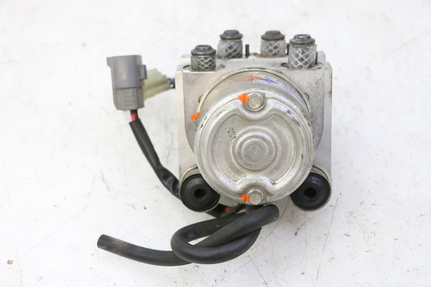 photo de ABS-PUMPE YAMAHA TDM ABS 900 (2002 - 2014) - Detailansicht des Bauteils
