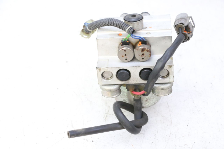 photo de ABS-PUMPE YAMAHA TDM ABS 900 (2002 - 2014) - Hochauflösende Nahaufnahme