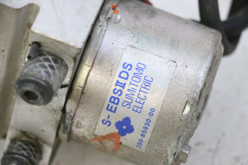 photo de ABS-PUMPE YAMAHA TDM ABS 900 (2002 - 2014) - Technische Nahaufnahme