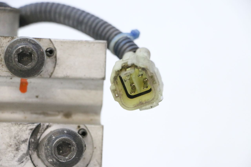 photo de ABS-PUMPE YAMAHA TDM ABS 900 (2002 - 2014) - Kennzeichnungen und Originalreferenzen