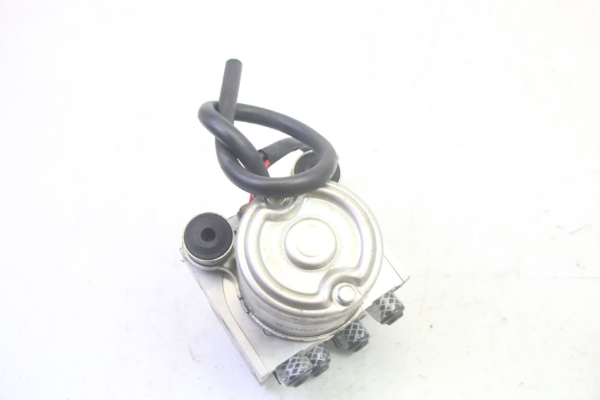 photo de ABS PUMPE YAMAHA TDM ABS 900 (2002 - 2014) - Kennzeichnungen und Originalreferenzen