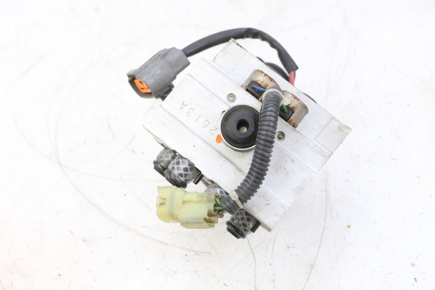 photo de ABS PUMPE YAMAHA TDM ABS 900 (2002 - 2014) - Zoom auf Gebrauchszustand