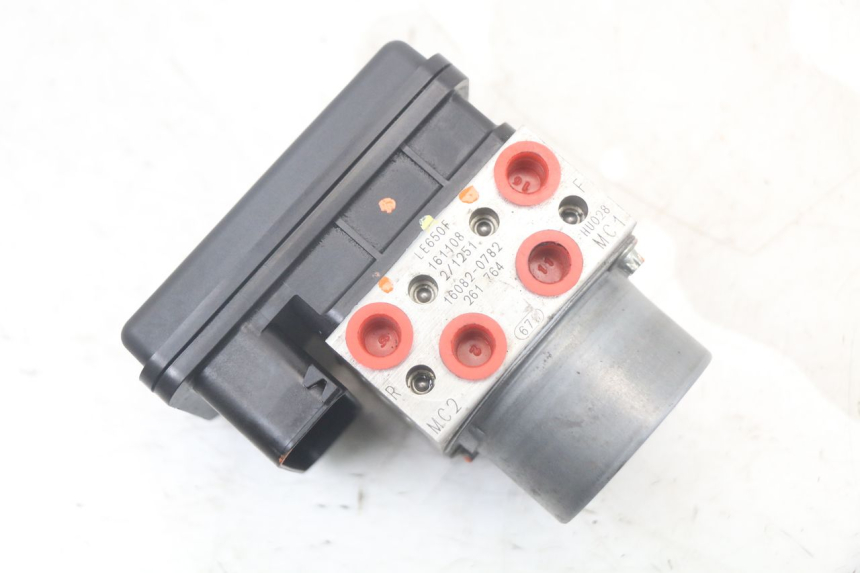 photo de ABS-PUMPE KAWASAKI VERSYS ABS 650 (2015 - 2018) - Hauptansicht