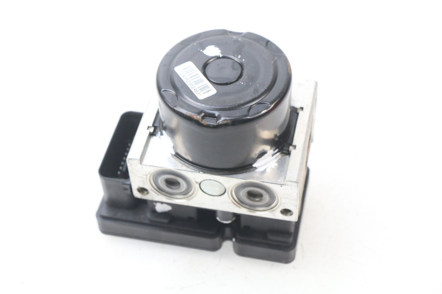 photo de ABS PUMPE PIAGGIO VESPA GTS SUPER IE 125 (2009 - 2016) - Zoom auf Gebrauchszustand