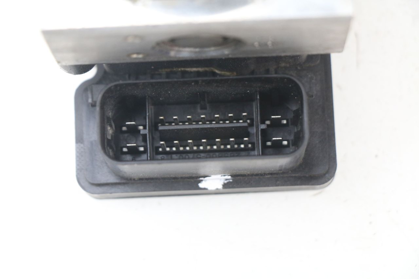 photo de ABS PUMPE PIAGGIO VESPA GTS SUPER IE 125 (2009 - 2016) - Gesamtansicht des Produkts