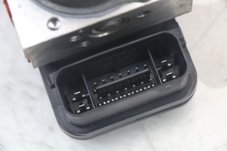 photo de ABS-PUMPE YAMAHA XMAX X-MAX ABS 125 (2017 - 2020) - Technische Nahaufnahme