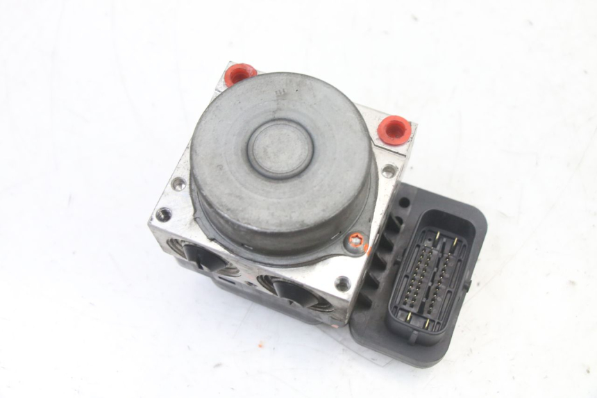 photo de ABS-PUMPE YAMAHA X-MAX XMAX ABS 250 (2010 - 2012) - Technische Nahaufnahme