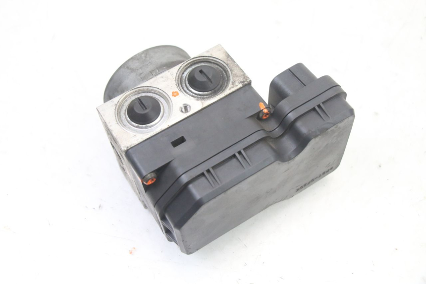 photo de ABS-PUMPE YAMAHA X-MAX XMAX ABS 250 (2010 - 2012) - Details der Befestigungspunkte