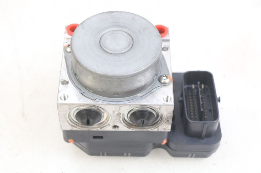 photo de ABS-PUMPE YAMAHA X-MAX XMAX 125 (2010 - 2013) - Weitere Ansicht des Artikels