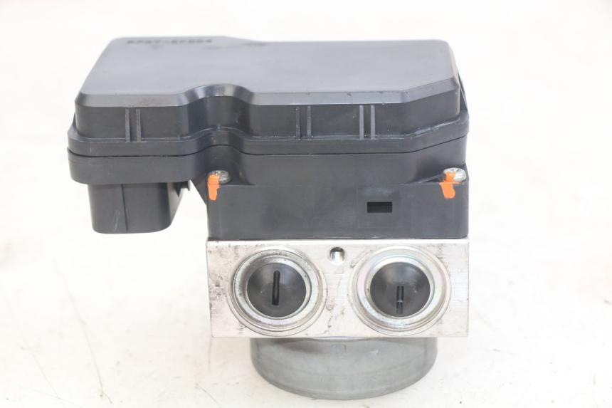 photo de ABS-PUMPE YAMAHA X-MAX XMAX 125 (2010 - 2013) - Technische Nahaufnahme