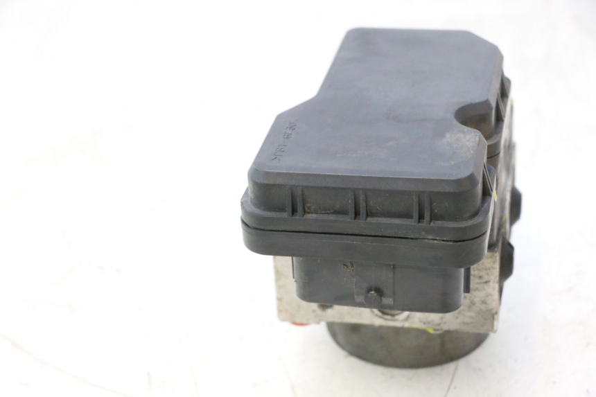 photo de ABS-PUMPE YAMAHA X-MAX XMAX 125 (2010 - 2013) - Oberflächenzustand und Material