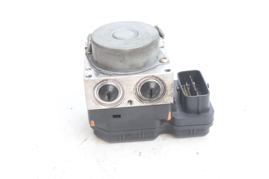 photo de ABS-PUMPE YAMAHA X-MAX XMAX 125 (2010 - 2013) - Oberflächenzustand und Material