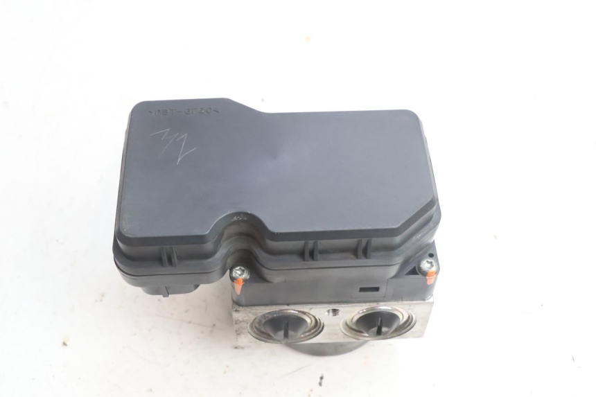 photo de ABS-PUMPE YAMAHA X-MAX XMAX 125 (2010 - 2013) - Kennzeichnungen und Originalreferenzen