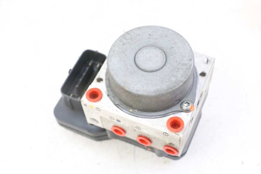 photo de ABS PUMPE YAMAHA XJ6 ABS 600 (2008 - 2016) - Zoom auf Gebrauchszustand