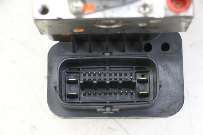 photo de ABS PUMPE YAMAHA XJ6 ABS 600 (2008 - 2016) - Detaillierte Sichtprüfung