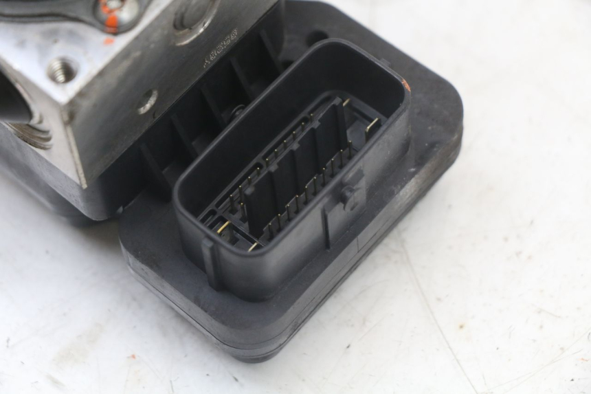 photo de ABS PUMPE YAMAHA XJ6 ABS 600 (2008 - 2016) - Zoom auf Gebrauchszustand