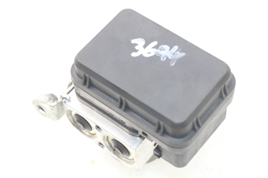 photo de ABS PUMPE YAMAHA YP T-MAX TMAX 530 (2017 - 2020) - Details der Befestigungspunkte