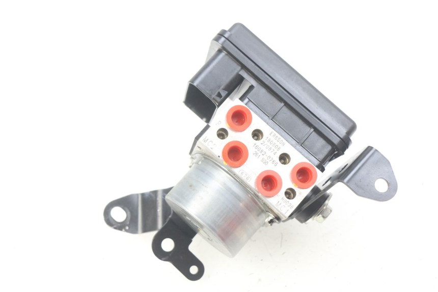 photo de ABS-PUMPE KAWASAKI Z 650 (2016 - 2019) - Detailansicht des Bauteils