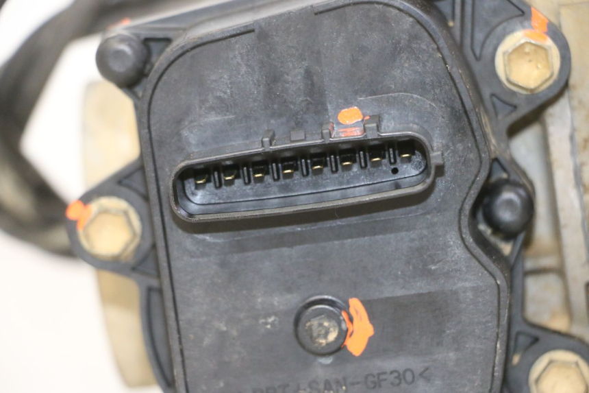 photo de VORDERACHSE YAMAHA YFM GRIZZLY 550 (2008 - 2015) - Oberflächenzustand und Material