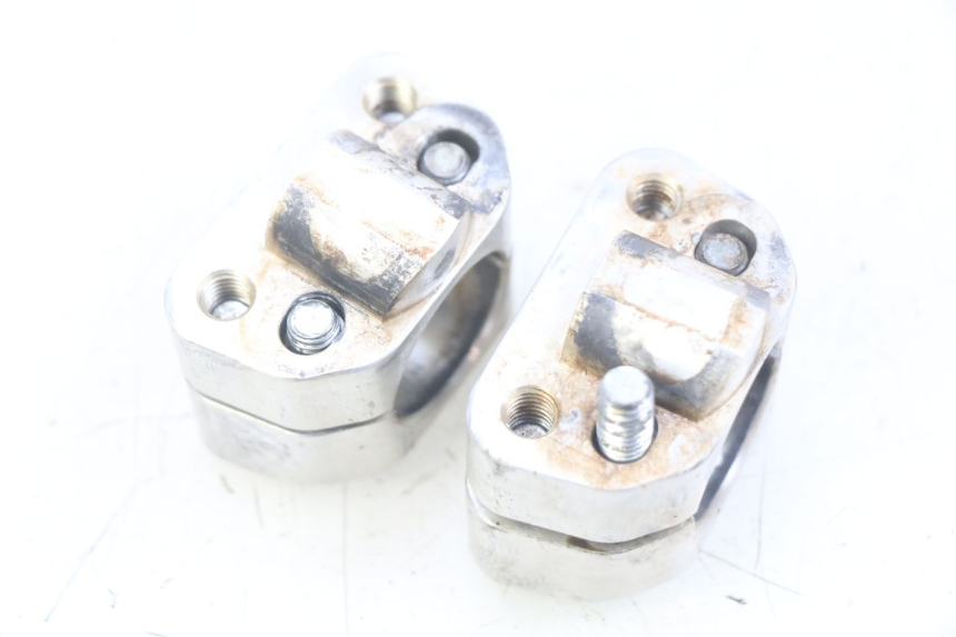 photo de LENKERKLEMME HONDA CR 80 (2001 - 2003) - Technische Nahaufnahme