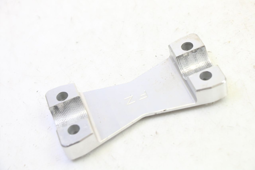 photo de LENKERBRüCKE YAMAHA FZ6 N FAZER 600 (2004 - 2006) - Alternative Perspektive