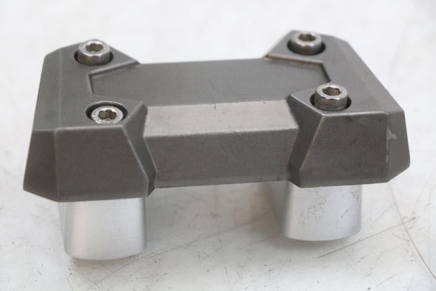 photo de LENKERKLEMME SYM JET 14 4T 50 (2018 - 2022) - Technische Nahaufnahme