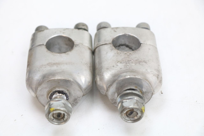 photo de LENKERKLEMME HONDA PCX (JF47) 125 (2012 - 2013) - Zoom auf Gebrauchszustand